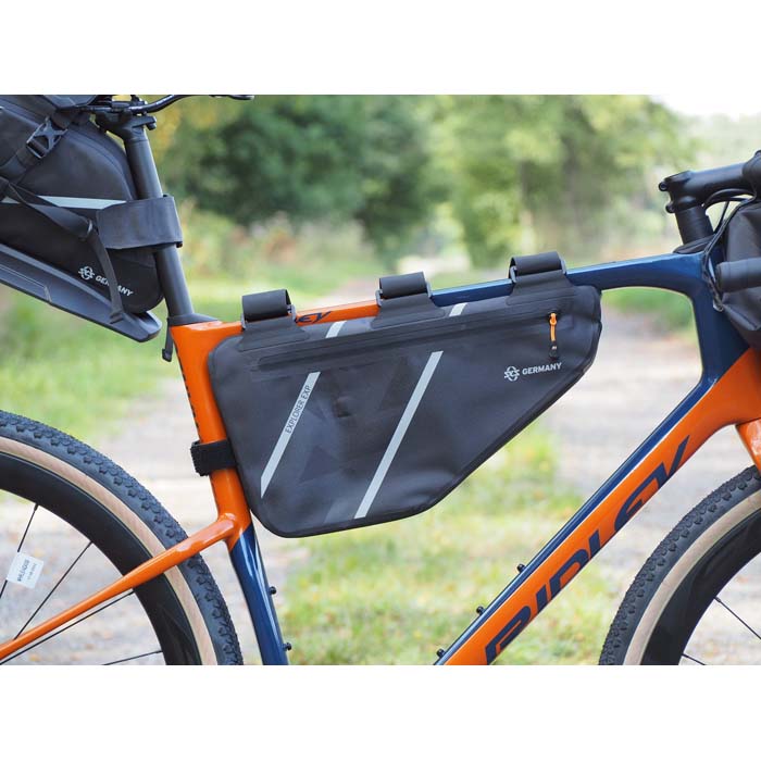 EXPLORER FRAMEBAG